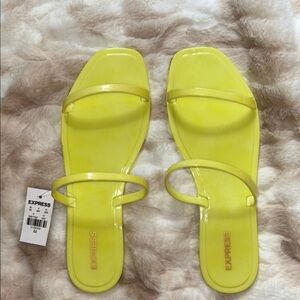 Express Sandal